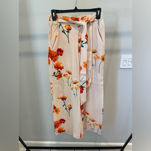Aritzia Wilfred Floral Faun Trouser - Picture 3 of 5